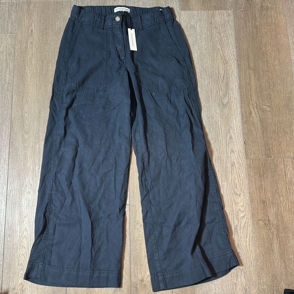 NEW! Banana Republic Navy Blue Super-Soft Soma Mid-Rise Wide-Leg Pant 🖤 772648 - Picture 5 of 6